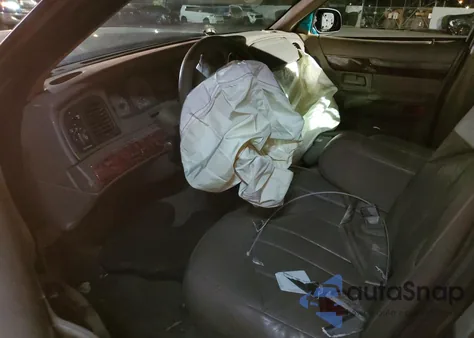 2000 Mercury Grand Marq z USA, uszkodzony, nr VIN 639727